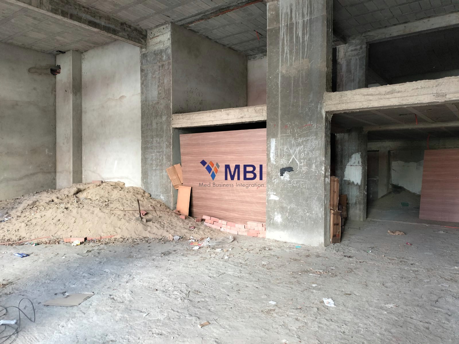 3 locaux à vendre V.C.As.1013 — 4