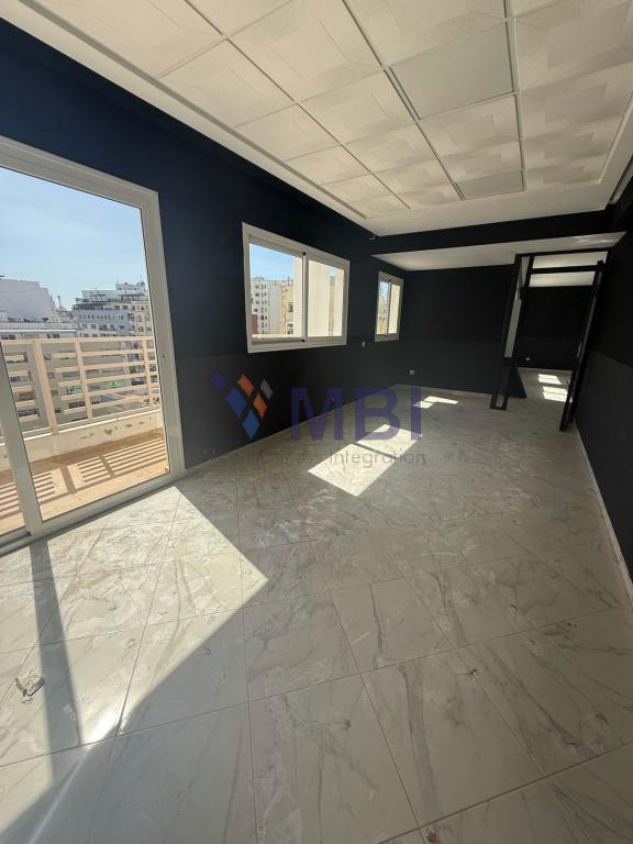 Bureau à vendre V.C.T.2082 — 3