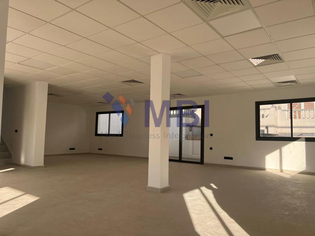 Villa vide à louer val fleuri Tanger L.A.T.2125 — 2