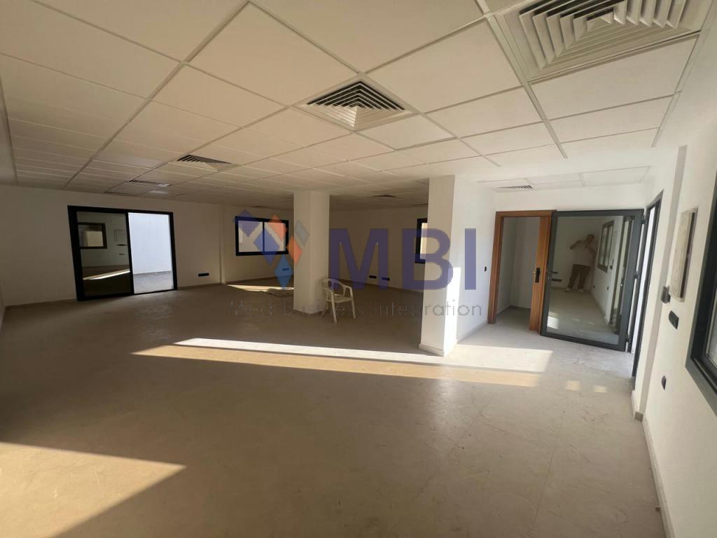 Bureau 260 m² à Val Fleuri — 8