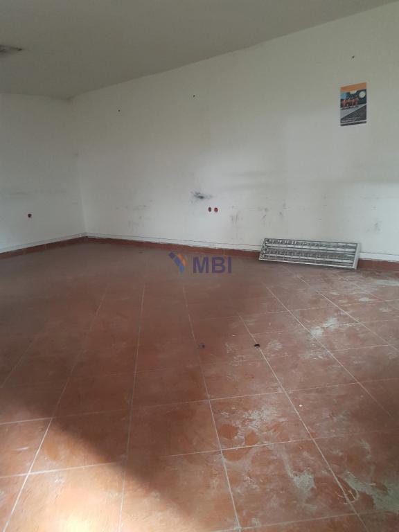 Local commercial f Mghogha — 8