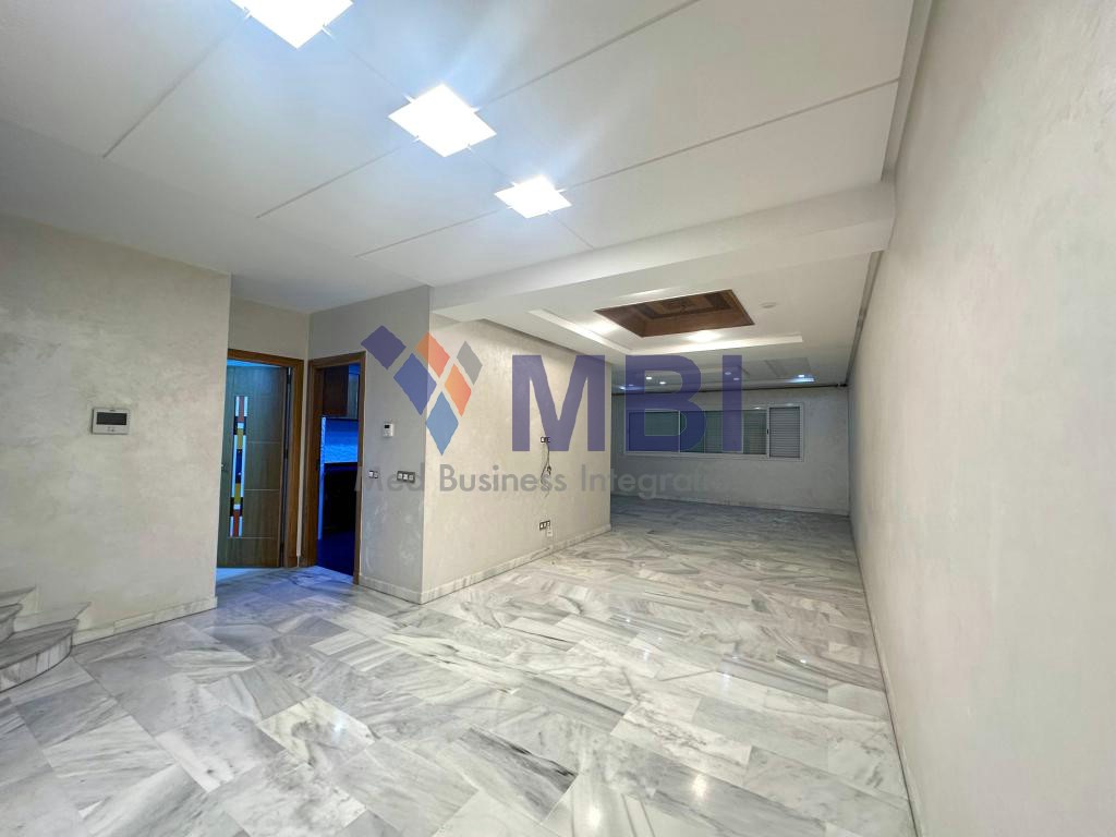 Duplex – Appartement spacieux à vendre Place Mozart V.N.TO.2120 — 2