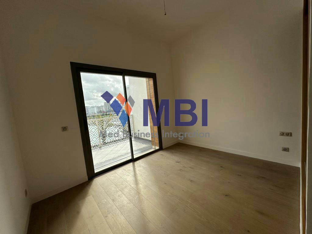 Appartement Vide à Louer Vue Mer L.M.T.2162 — 6