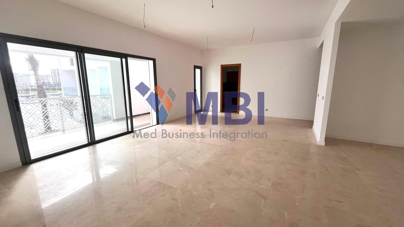 Appartement Vide à Louer Vue Mer L.M.T.2162 — 2