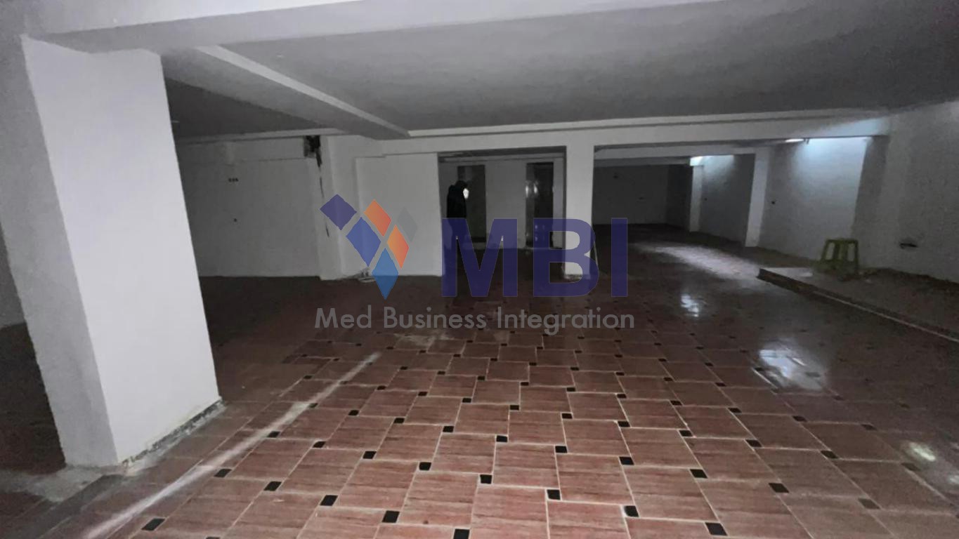 Local commercial à louer sur boulevard – L.C.A.2170