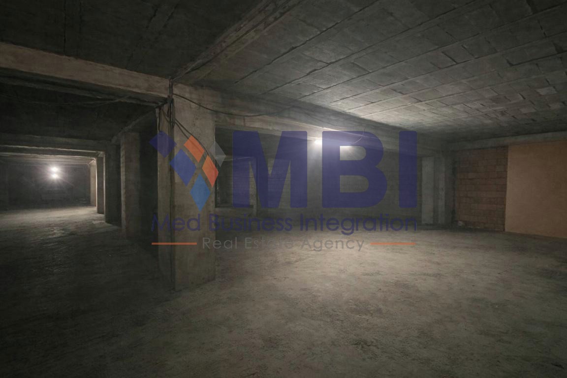 Local Commercial à Louer – Quartier Moujahidine- L.A.A.2177
