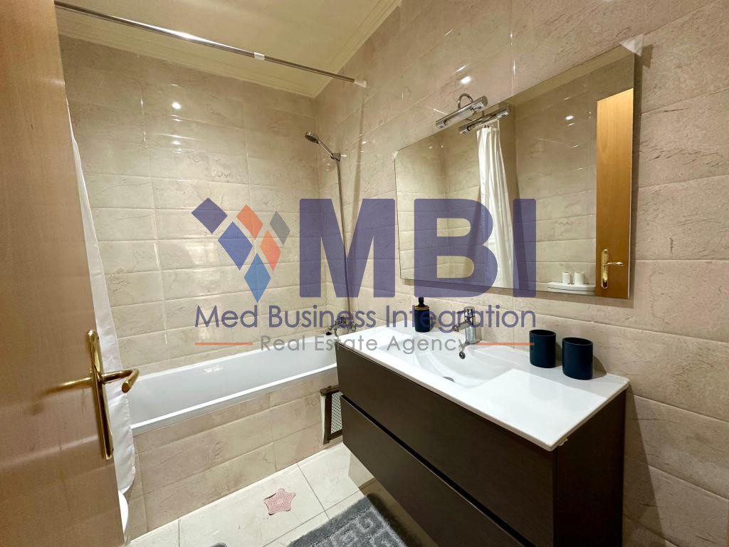 Appartement 100 m² f Centre ville — 9