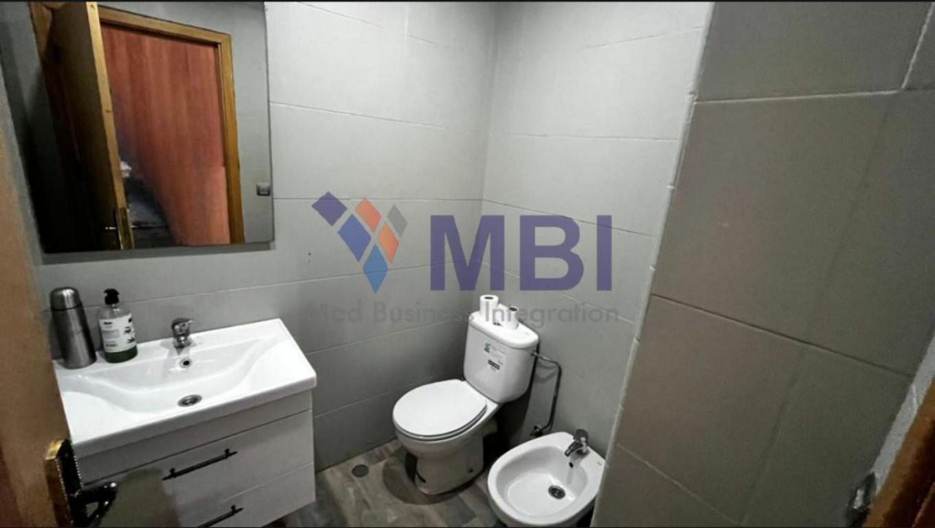 Bureaux Professionnels à louer au Centre-Ville L.C.A.2185 — 5