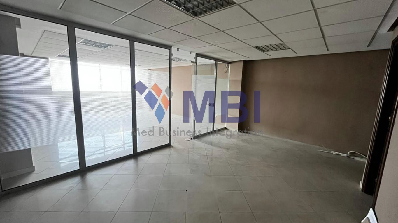 Bureaux Professionnels à louer au Centre-Ville L.C.A.2187 — 2