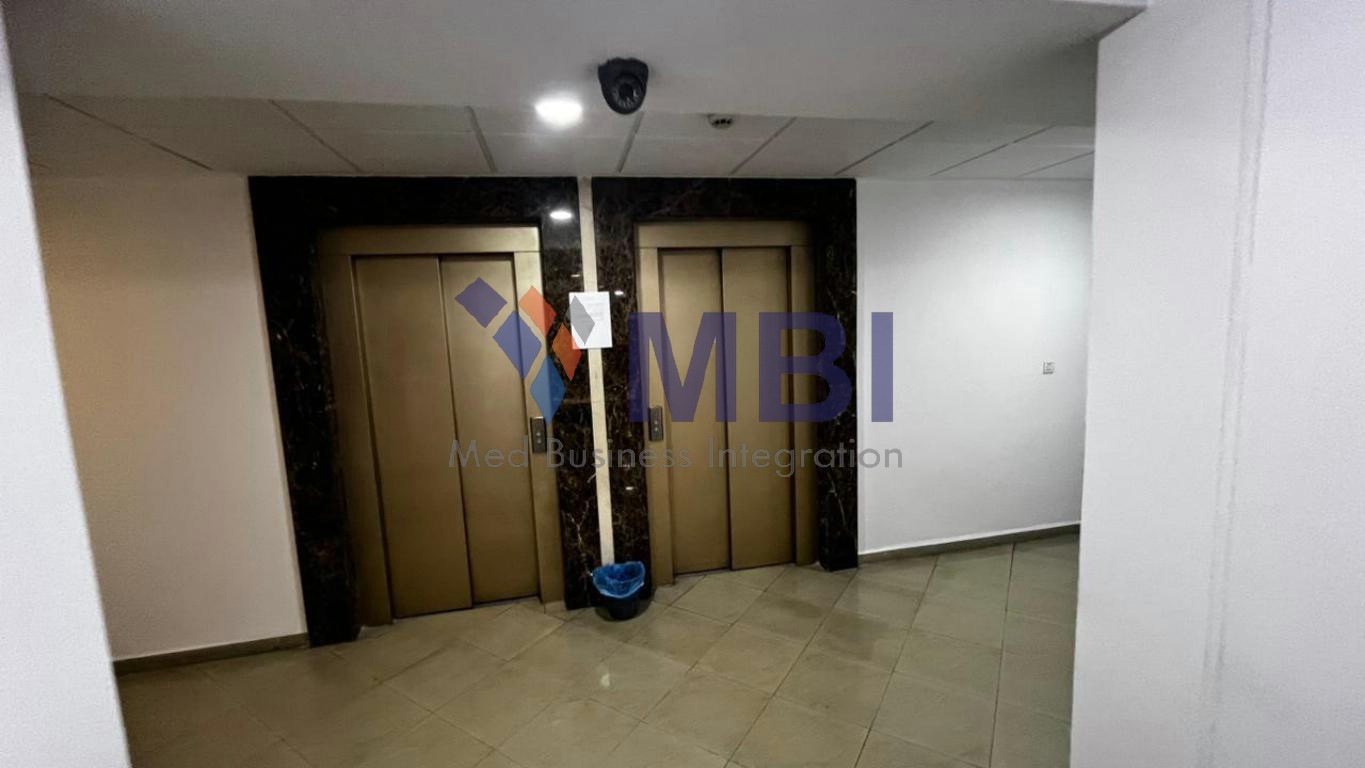 Bureaux Professionnels à louer au Centre-Ville L.C.A.2187 — 5