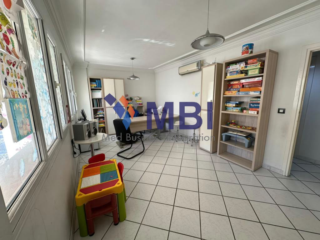 Bureau à Vendre V.C.TK.2140